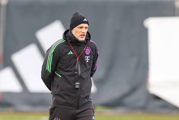 Chef-Trainer Thomas Tuchel (FC Bayern Muenchen) auf dem Platz, Abschlusstraining, FC Bayern Muenchen, Champions League, Fussball, Achtelfinale, Rueckspiel, 04.03.2024 Muenchen Bayern Deutschland