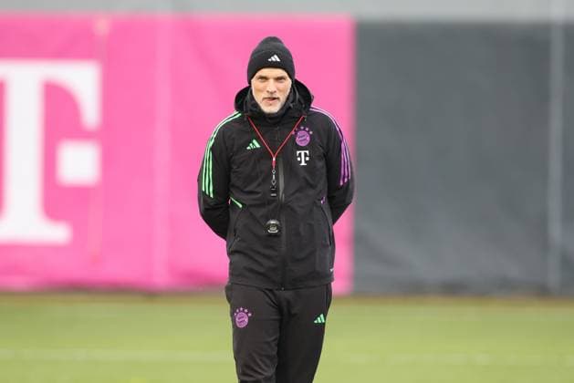 Chef-Trainer Thomas Tuchel (FC Bayern Muenchen) auf dem Platz, Abschlusstraining, FC Bayern Muenchen, Champions League, Fussball, Achtelfinale, Rueckspiel, 04.03.2024 Muenchen Bayern Deutschland