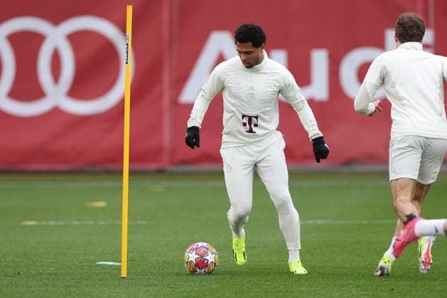 Serge Gnabry 7 (FC Bayern Muenchen) beim Abschlusstraining, Abschlusstraining, FC Bayern Muenchen, Champions League, Fussball, Achtelfinale, Rueckspiel, 04.03.2024 Muenchen Bayern Deutschland