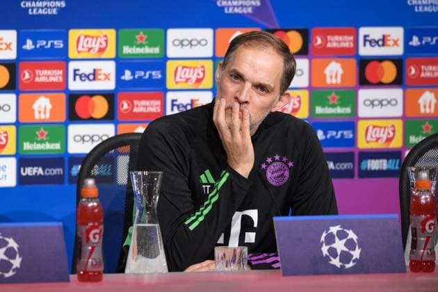 Fußball, UEFA Championsleague, 20240304, Pressekonferenz FC Bayern München - SS Lazio Rom. Im Bild Trainer des FC Bayern München Thomas TUCHEL hört Fragen zu konzentriert fokussiert Hand am Kinn. München Allianz Arena Bayern Deutschland Copyright: Passion2Press MarkusxFischerx