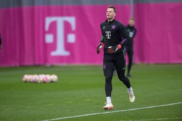 Fußball, Championsleague, 20240304, Abschlusstraining, FC Bayern München - SS Lazio Rom. Im Bild Manuel NEUER (FC Bayern München, 1) Aufwärmen. München Trainingsgelände Säbener Str. 51 Bayern Deutschland Copyright: Passion2Press MarkusxFischerx