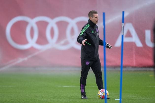 Fußball, Championsleague, 20240304, Abschlusstraining, FC Bayern München - SS Lazio Rom. Im Bild Co-Trainer des FC Bayern München Nicolas MAYER. München Trainingsgelände Säbener Str. 51 Bayern Deutschland Copyright: Passion2Press MarkusxFischerx