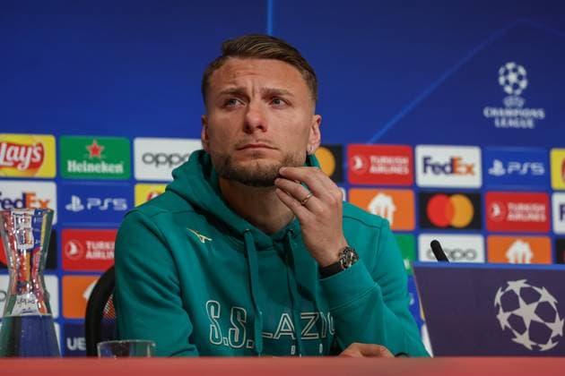 Ciro Immobile (S.S. Lazio Rom, 17) bei der Pressekoferenz, at the press conference, PK, Pressekonferenz Internationale Pressekonferenz. S.S. Lazio Rom, Fussball, UEFA Champions League, Achtelfinale Rueckspiel, Saison 23 24, 04.03.2024 , Internationale Pressekonferenz.S.S. Lazio Rom, Fussball, UEFA Champions League, Achtelfinale Rueckspiel, Saison 23 24, 04.03.2024 Muenchen Copyright: xEibner-Pressefoto JennixMaulx EP_JML
