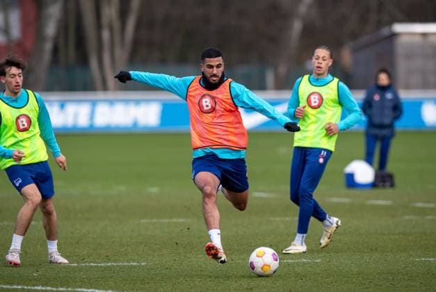 Fussball, Herren, Saison 2023 2024, 1. Bundesliga, Hertha BSC, Training, v. l. Tim Hoffmann (Hertha BSC), Aymen Barkok (Hertha BSC), Derry Scherhant (Hertha BSC), 05.03. 2024,