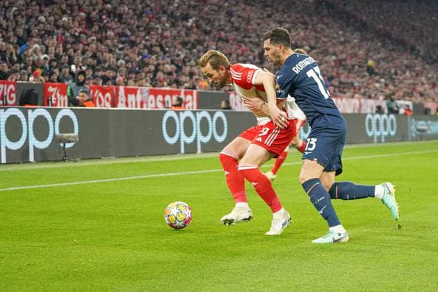 Harry Kane (9 FC Bayern) und Alessio Romagnoli (13 Lazio Rom) in Aktion beim Champions Leaguespiel FC Bayern München - Lazio Rom am 05.03.2024 München Allianz Arena Bayern Deutschland