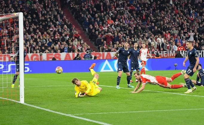 05.03.2024, xemx, Fussball UEFA Champions League 1 8 Finale, FC Bayern Muenchen - Lazio Rom emspor, v.l. Harry Kane (FC Bayern Muenchen) Goal scored, erziehlt das Tor zum 1:0 (DFL DFB REGULATIONS PROHIBIT ANY USE OF PHOTOGRAPHS as IMAGE SEQUENCES and or QUASI-VIDEO) Muenchen