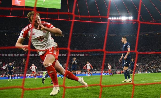 Sport Bilder des Tages 05.03.2024, xemx, Fussball UEFA Champions League 1 8 Finale, FC Bayern Muenchen - Lazio Rom emspor, v.l. Harry Kane (FC Bayern Muenchen) Jubel, Torjubel, celebrate the goal, jubelt ueber das Tor zum 1:0 (DFL DFB REGULATIONS PROHIBIT ANY USE OF PHOTOGRAPHS as IMAGE SEQUENCES and or QUASI-VIDEO) Muenchen
