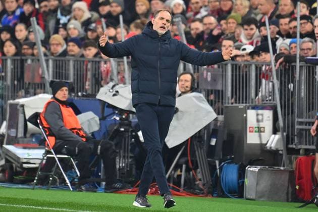 Trainer Thomas TUCHEL (Bayern Muenchen) hat sich vor dem Spiel einen Zehen gebrochen. Gestik, Einzelbild,Freisteller,Ganzkoerperaufnahme, ganze Figur. Fussball Champions League Achtelfinale FC Bayern Muenchen-Lazio Rom 3-0 am 05.03.2024, A L L I A N Z A R E N A.