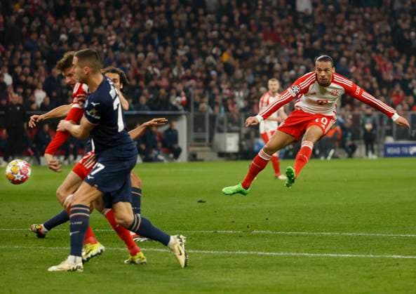 05.03.2024, Champions League, FC Bayern Muenchen vs Lazio Rom, Allianz Arena Muenchen, im Bild: Thomas Mueller (FC Bayern Muenchen), Adam Marusic (Lazio Rom), Matteo Guendouzi (Lazio Rom), und Leroy Sane (FC Bayern Muenchen)