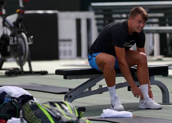Holger Rune smiles during warm up BNP Paribas Open, Tennis, Qualifying, Indian Wells Tennis Garden, California, USA - 05 Mar 2024  Copyright: xEllaxLing Shutterstockx 14374801cp