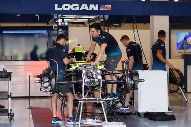 mechanic, mecanicien, mechanics, Williams Racing FW46, mechanical detail, during the Formula 1 STC Saudi Arabian Grand Prix 2024, 2nd round of the 2024 Formula One World Championship, WM, Weltmeisterschaft from March 7 to 9, 2024 on the Jeddah Corniche Circuit, in Jeddah, Saudi Arabia - F1 - SAUDI ARABIAN GRAND PRIX 2024 DPPI Panoramic 240306_R02_SAUDI__LF_9226