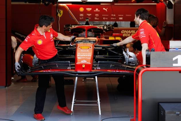 mechanic, mecanicien, mechanics, Scuderia Ferrari SF-24, mechanical detail, during the Formula 1 STC Saudi Arabian Grand Prix 2024, 2nd round of the 2024 Formula One World Championship, WM, Weltmeisterschaft from March 7 to 9, 2024 on the Jeddah Corniche Circuit, in Jeddah, Saudi Arabia - F1 - SAUDI ARABIAN GRAND PRIX 2024 DPPI Panoramic 240306_R02_SAUDI__LF_9236