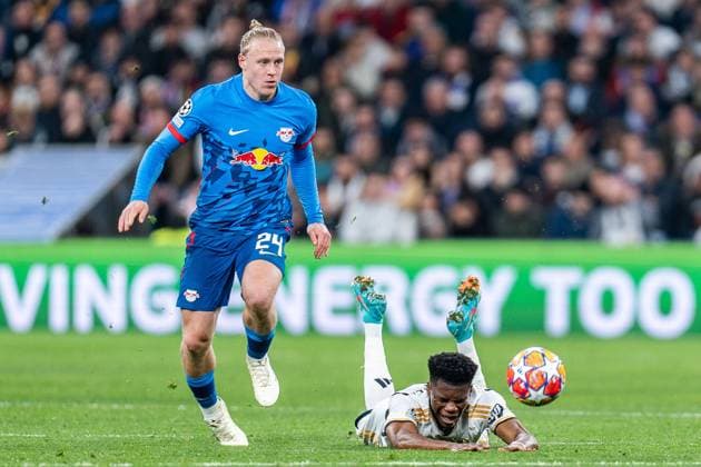 Xaver Schlager (RB Leipzig, 24) Aurelien Tchouameni (Real Madrid, 18) Real Madrid vs. RB Leipzig, Fussball, UEFA Champions League, Achtelfinale, 06.03.2024 Real Madrid vs. RB Leipzig, Fussball, UEFA Champions League, Achtelfinale, 06.03.2024 Madrid Copyright: xEibner-Pressefoto BahhoxKarax EP_BKA
