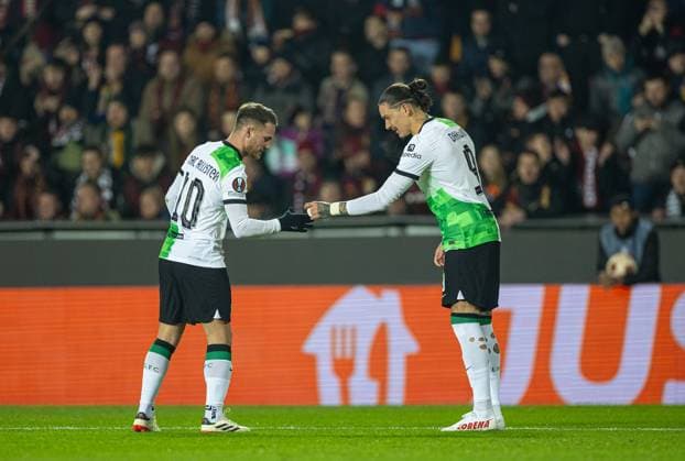 Football - UEFA Europa League - Round of 16 1st Leg - AC Sparta Praha v Liverpool FC PRAGUE, CZECH REPUBLIC - Thursday, March 7, 2024: Liverpool s Alexis Mac Allister (L) celebrates with team-mate Darwin Nunez after scoring the first goal during the UEFA Europa League Round of 16 1st Leg match between AC Sparta Praha and Liverpool FC at Stadion Letna. (Photo by David Rawcliffe Propaganda) PRAGUE Stadion Letna BOHEMIA CZECH REPUBLIC  Copyright: xDavidxRawcliffex P2024-03-07-Sparta_Prague_Liverpool-50