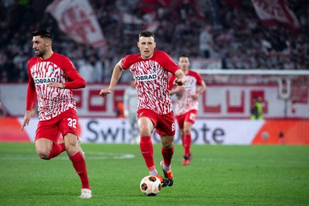 Maximilan Eggestein (SC Freiburg, 08) am Ball, daneben Vincenzo Grifo (SC Freiburg, 32), GER, SC Freiburg vs West Ham United, Fussball UEFA Europa League, Achtelfinale Hinspiel, Saison 2023 2024, 07.03.2024 GER, SC Freiburg vs West Ham United, Fussball UEFA Europa League, Achtelfinale Hinspiel, Saison 2023 2024, 07.03.2024 Freiburg Copyright: xEibner-Pressefoto Memmlerx EP_MMR
