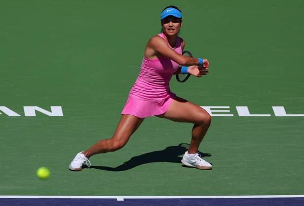 Emma Raducanu of GBR in action BNP Paribas Open, Tennis, Day 2, Indian Wells Tennis Garden, California, USA - 07 Mar 2024  Copyright: xEllaxLing Shutterstockx 14380630f