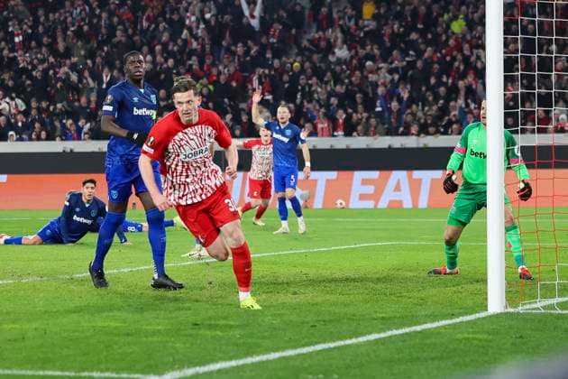 Torjubel bei Michael Gregoritsch (SC Freiburg, 38) nach seinem Tor zum 1:0 , Fussball, UEFA Europa League, Achtelfinale, 2023 2024, SC Freiburg vs. West Ham United, 07.03.2024, Europa-Park Stadion , Freiburg im Breisgau, Deutschland Freiburg im Breisgau Europa-Park Stadion Baden-Wuerttemberg Deutschland Copyright: xGrantxHubbsx