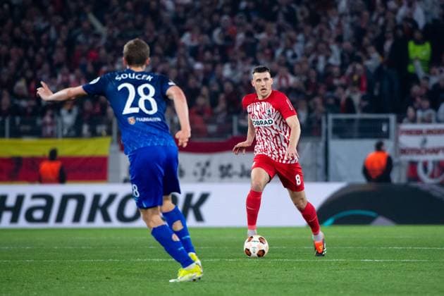 Maximilan Eggestein (SC Freiburg, 08) im Zweikampf mit Tomas Soucek (West Ham United, 28), GER, SC Freiburg vs West Ham United, Fussball UEFA Europa League, Achtelfinale Hinspiel, Saison 2023 2024, 07.03.2024 GER, SC Freiburg vs West Ham United, Fussball UEFA Europa League, Achtelfinale Hinspiel, Saison 2023 2024, 07.03.2024 Freiburg Copyright: xEibner-Pressefoto Memmlerx EP_MMR