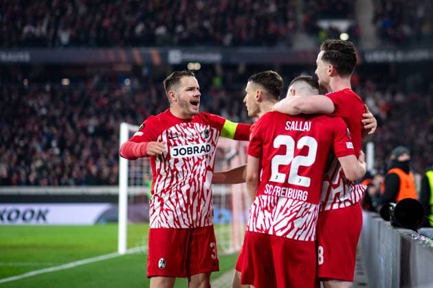 Michael Gregoritsch (SC Freiburg, 38), Roland Sallai (SC Freiburg, 22), Christian Guenter (SC Freiburg, 30), Maximilan Eggestein (SC Freiburg, 08) jubeln ueber das Tor zum 1:0, GER, SC Freiburg vs West Ham United, Fussball UEFA Europa League, Achtelfinale Hinspiel, Saison 2023 2024, 07.03.2024 GER, SC Freiburg vs West Ham United, Fussball UEFA Europa League, Achtelfinale Hinspiel, Saison 2023 2024, 07.03.2024 Freiburg Copyright: xEibner-Pressefoto Memmlerx EP_MMR