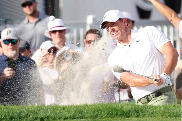 ORLANDO, FL - MARCH 07: PGA, Golf Herren golfer Rory McIlroy hits a shot of the sand on the 15th hole during the Arnold Palmer Invitational presented by MasterCard at the Arnold Palmer s Bay Hill Club & Lodge on March 7, 2024, in Orlando, Florida. (Photo by Brian Spurlock Icon Sportswire) GOLF: MAR 07 PGA Arnold Palmer Invitational presented by Mastercard EDITORIAL USE ONLY Icon24030767