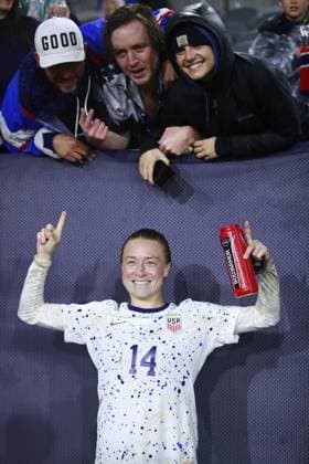 RECORD DATE NOT STATED Concacaf W Gold Cup 2024 Canada 2-2 United States Emily Sonnett of USA during the Semifinals match between Canada and United States (USA) as part of the Concacaf Womens Gold Cup 2024, at Snapdragon Stadium on March 06, 2024 in San Diego, California, United States. SAN DIEGO CALIFORNIA UNITED STATES  Copyright: xUlisesxNaranjox 20240307005143_CWGC_2024_SF_CAN_USA_SONNETT279