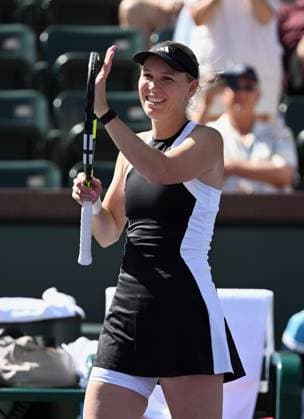 INDIAN WELLS, CA - MARCH 07: Caroline Wozniacki (DEN) celebrates on the court after winning a WTA, Tennis Damen tennis match played on March 7, 2024 to advance to the next round of the BNP Paribas Open played at the Indian Wells Tennis Garden in Indian Wells, CA. (Photo by John Cordes Icon Sportswire) TENNIS: MAR 07 BNP Paribas Open EDITORIAL USE ONLY Icon506240307063