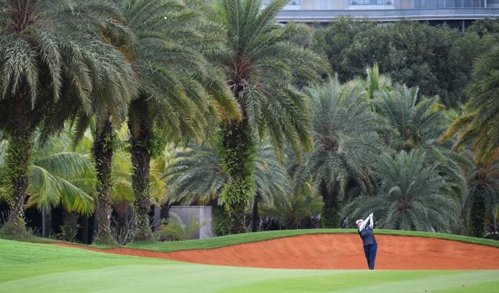 (240308) -- LINGSHUI, March 8, 2024 -- Liu Ruixin of China plays a shot during the second round of the Blue Bay LPGA, Golf Damen golf tournament in Lingshui, south China s Hainan Province, March 8, 2024. ) (SP)CHINA-HAINAN-LINGSHUI-GOLF-BLUE BAY LPGA (CN) YangxGuanyu 