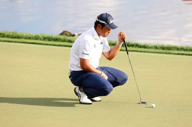 ORLANDO, FL - MARCH 08: PGA, Golf Herren golfer Hideki Matsuyama lines up his putt on the 18th hole during the Arnold Palmer Invitational presented by MasterCard at the Arnold Palmer s Bay Hill Club & Lodge on March 8, 2024, in Orlando, Florida. (Photo by Brian Spurlock Icon Sportswire) GOLF: MAR 08 PGA Arnold Palmer Invitational presented by Mastercard EDITORIAL USE ONLY Icon24030890