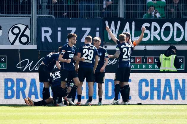 09.03.2024, xavx, Fussball 2.Bundesliga, SV Wehen Wiesbaden - Hannover 96 emspor, v.l. Ivan Prtajin (SV Wehen Wiesbaden) celebrate the goal, Der Torjubel zum 1:0 (DFL DFB REGULATIONS PROHIBIT ANY USE OF PHOTOGRAPHS as IMAGE SEQUENCES and or QUASI-VIDEO) Wiesbaden