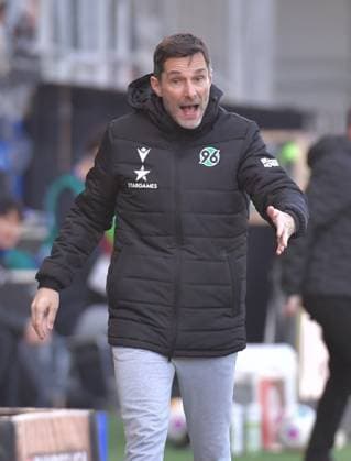 09.03.2024, xblx, Fussball 2.Bundesliga, SV Wehen Wiesbaden - Hannover 96 emspor, v.l. Trainer Stefan Leitl (Coach Hannover 96) (DFL DFB REGULATIONS PROHIBIT ANY USE OF PHOTOGRAPHS as IMAGE SEQUENCES and or QUASI-VIDEO) Wiesbaden