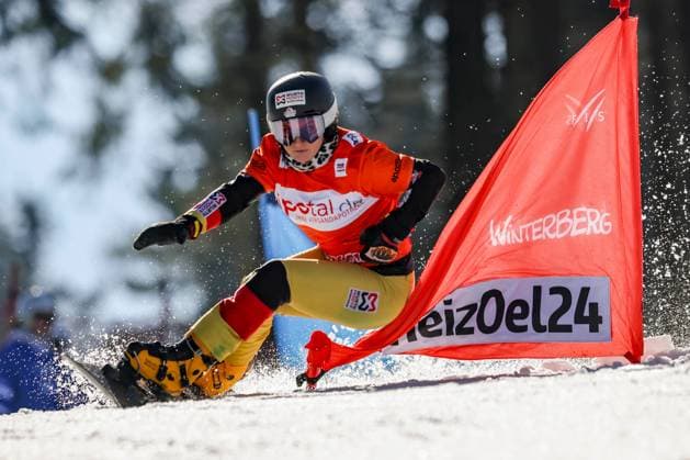 Sport Themen der Woche KW10 Sport Bilder des Tages SNOWBOARD - FIS WC Winterberg WINTERBERG,GERMANY,09.MAR.24 - SNOWBOARDING - FIS World Cup, parallel slalom, ladies. Image shows Ramona Theresia Hofmeister (GER).  GEPAxpictures xPatrickxSteiner