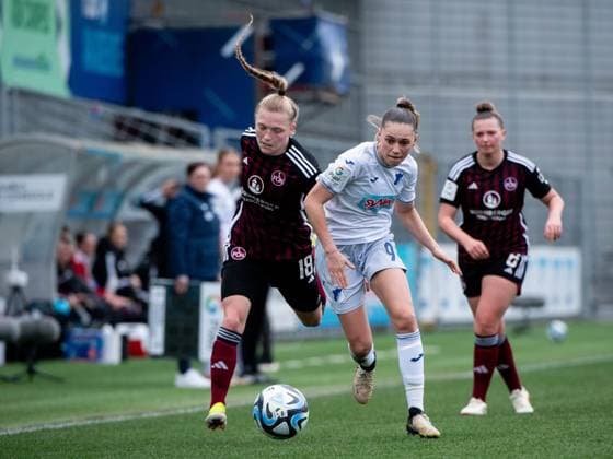 Jill Janssens (TSG Hoffenheim, 09) im Zweikampf mit Franziska Mai (FC Nuernberg, 18), GER, TSG 1899 Hoffenheim vs 1. FC Nuernberg, Fussball Google Pixel Frauen Bundesliga, 15. Spieltag, Saison 2023 2024, 09.03.2024 DFB regulations prohibit any use of photographs as image sequences and or quasi-video GER, TSG 1899 Hoffenheim vs 1. FC Nuernberg, Fussball Google Pixel Frauen Bundesliga, 15. Spieltag, Saison 2023 2024, 09.03.2024 Hoffenheim Copyright: xEibner-Pressefoto Memmlerx EP_MMR