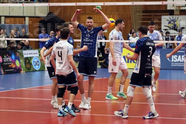 Volleyball Bundesliga Herren, ASV Dachau vs. VFB Friedrichshafen, 09.03.2024 Volleyball Bundesliga Herren, ASV Dachau (blau) vs. VFB Friedrichshafen (weiss), Hauptrunde, München, 09.03.2024 Bild: Jubel ASV Dachau Copyright: xBEAUTIFULxSPORTS NilsxKoepkex