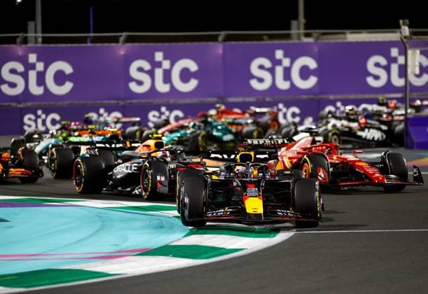 Start, 1 Max Verstappen (NLD, Oracle Red Bull Racing), 11 Sergio Perez (MEX, Oracle Red Bull Racing), 16 Charles Leclerc (MCO, Scuderia Ferrari), F1 Grand Prix of Saudi Arabia at Jeddah Corniche Circuit on March 9, 2024 in Jeddah, Saudi Arabia. (Photo by HOCH ZWEI) Jeddah Saudi Arabia