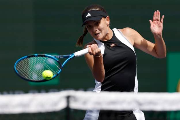 March 09, 2024 Clara Burel of France returns a shot against Coco Gauff during the BNP Paribas Open in Indian Wells, CA. CSM Indian Wells United States of America - ZUMAc04_ 20240309_zma_c04_173 Copyright: xCharlesxBausx