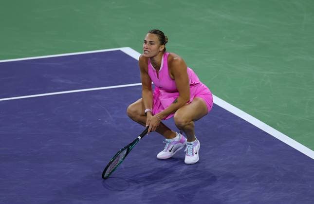 Sport Bilder des Tages Aryna Sabalenka of Belarus frustrated BNP Paribas Open, Tennis, Day 4, Indian Wells Tennis Garden, California, USA - 09 Mar 2024  Copyright: xEllaxLing Shutterstockx 14381609ds
