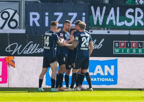 Fussball - 2. BL - SV Wehen Wiesbaden - Hannover 96 - 09.03.24, 1:0 durch Ivan Prtajin (SVWW), -
