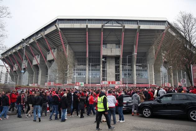 10.03.2024, xmohx, Fussball 2.Bundesliga, 1.FC Kaiserslautern - VfL Osnabrück emspor, v.l. Fritz Walter Stadion Betzenberg Westkurve von aussen (DFL DFB REGULATIONS PROHIBIT ANY USE OF PHOTOGRAPHS as IMAGE SEQUENCES and or QUASI-VIDEO) Kaiserslautern