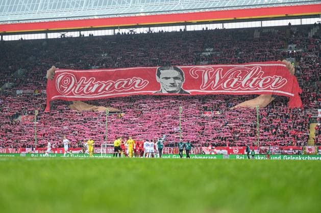 2. Bundesliga - 1. FC Kaiserslautern - VfL Osnabrück am 10.03.2024 im Fritz-Walter-Stadion in Kaiserslautern Fans mit einer Choreografie Ottmar Walter