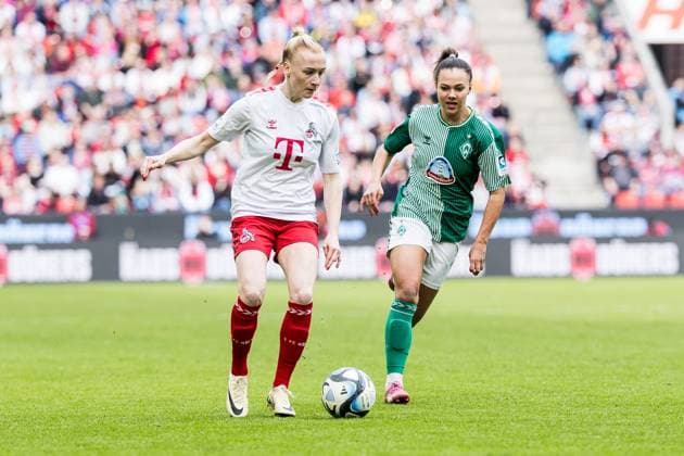 GOOGLE PIXEL Frauen Bundesliga: 1. FC Köln - SV Werder Bremen; 10.03.2024 Zweikampf Anna Gerhardt (1. FC Köln, 21), Maja Sternad (SV Werder Bremen, 11) GOOGLE PIXEL Frauen Bundesliga: 1. FC Köln - SV Werder Bremen, Köln, RheinEnergieStadion am 10.03.2024 DFB REGULATIONS PROHIBIT ANY USE OF PHOTOGRAPHS AS IMAGE SEQUENCES AND OR QUASI-VIDEO. Copyright: xBEAUTIFULxSPORTS Wunderlx