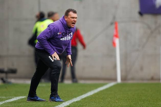 Uwe Koschinat (Trainer VFL Osnabrueck) an der Seitenlinie, 1. FC Kaiserslautern vs VFL Osnabrueck, Fussball, 2. Bundesliga, Saison 2023 2024, 10.03.2024 1. FC Kaiserslautern vs VFL Osnabrueck, Fussball, 2. Bundesliga, Saison 2023 2024, 10.03.2024 Kaiserslautern
