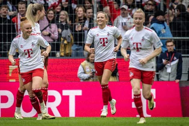 GOOGLE PIXEL Frauen Bundesliga: 1. FC Köln - SV Werder Bremen; 10.03.2024 Torjubel zum 1:0 per Elfmeter durch Marleen Schimmer (1. FC Köln, 23); GOOGLE PIXEL Frauen Bundesliga: 1. FC Köln - SV Werder Bremen; 10.03.2024, 15. Spieltag, am 10.03.2024 im RheinEnergie-Stadion in Köln. DFL REGULATIONS PROHIBIT ANY USE OF PHOTOGRAPHS AS IMAGE SEQUENCES AND OR QUASI-VIDEO. Copyright: xBEAUTIFULxSPORTS LeahxKohringx