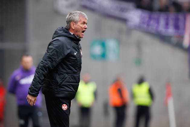 Friedhelm Funkel (Trainer 1.FC Kaiserslautern) an der Seitenlinie, 1. FC Kaiserslautern vs VFL Osnabrueck, Fussball, 2. Bundesliga, Saison 2023 2024, 10.03.2024 1. FC Kaiserslautern vs VFL Osnabrueck, Fussball, 2. Bundesliga, Saison 2023 2024, 10.03.2024 Kaiserslautern