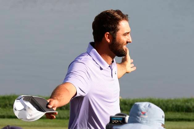 ORLANDO, FL - MARCH 10: PGA, Golf Herren golfer Scottie Scheffler reacts after winning the Arnold Palmer Invitational presented by MasterCard at the Arnold Palmer s Bay Hill Club & Lodge on March 10, 2024, in Orlando, Florida. (Photo by Brian Spurlock Icon Sportswire) GOLF: MAR 10 PGA Arnold Palmer Invitational presented by Mastercard EDITORIAL USE ONLY Icon24031060