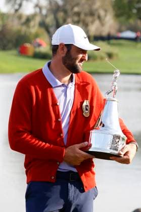 ORLANDO, FL - MARCH 10: PGA, Golf Herren golfer Scottie Scheffler holds the trophy after winning the Arnold Palmer Invitational presented by MasterCard at the Arnold Palmer s Bay Hill Club & Lodge on March 10, 2024, in Orlando, Florida. (Photo by Brian Spurlock Icon Sportswire) GOLF: MAR 10 PGA Arnold Palmer Invitational presented by Mastercard EDITORIAL USE ONLY Icon24031074