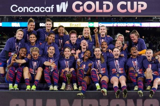 Sport Themen der Woche KW10 Sport Bilder des Tages RECORD DATE NOT STATED Concacaf W Gold Cup 2024 United States vs Brazil Final Players of United States Champions during the Final match between United States (USA) and Brazil as part of the Concacaf Womens Gold Cup 2024, at Snapdragon Stadium on March 10, 2024 in San Diego, California, United States. SAN DIEGO CALIFORNIA UNITED STATES  Copyright: xJorgexMartinezx 20240310205159_CWGC_2024_F_USA_CHAMPION273