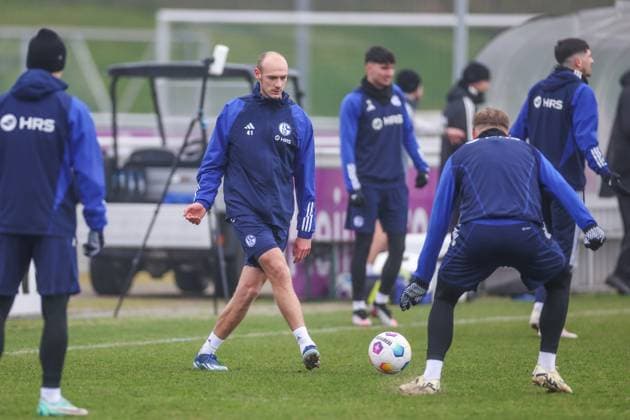 12.03.2024, Fussball, Saison 2023 2024, 2. Bundesliga, Training FC Schalke 04, Henning Matriciani (FC Schalke 04) Gelsenkirchen Veltins Arena NRW Deutschland xRHR-FOTO TRx