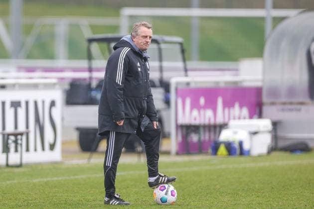 12.03.2024, Fussball, Saison 2023 2024, 2. Bundesliga, Training FC Schalke 04, Co-Trainer Mike Büskens (FC Schalke 04) Gelsenkirchen Veltins Arena NRW Deutschland xRHR-FOTO TRx