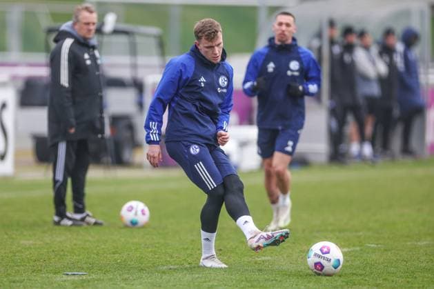 12.03.2024, Fussball, Saison 2023 2024, 2. Bundesliga, Training FC Schalke 04, Derry John Murkin (FC Schalke 04) Gelsenkirchen Veltins Arena NRW Deutschland xRHR-FOTO TRx