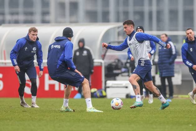 12.03.2024, Fussball, Saison 2023 2024, 2. Bundesliga, Training FC Schalke 04, Niklas Castelle (FC Schalke 04) Gelsenkirchen Veltins Arena NRW Deutschland xRHR-FOTO TRx